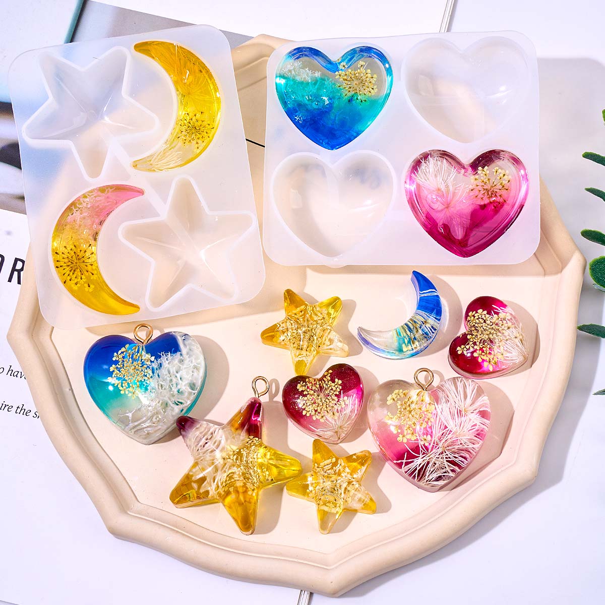 Resin Art Kit With Molds - Heart Star Moon Pendant Silicone Mold