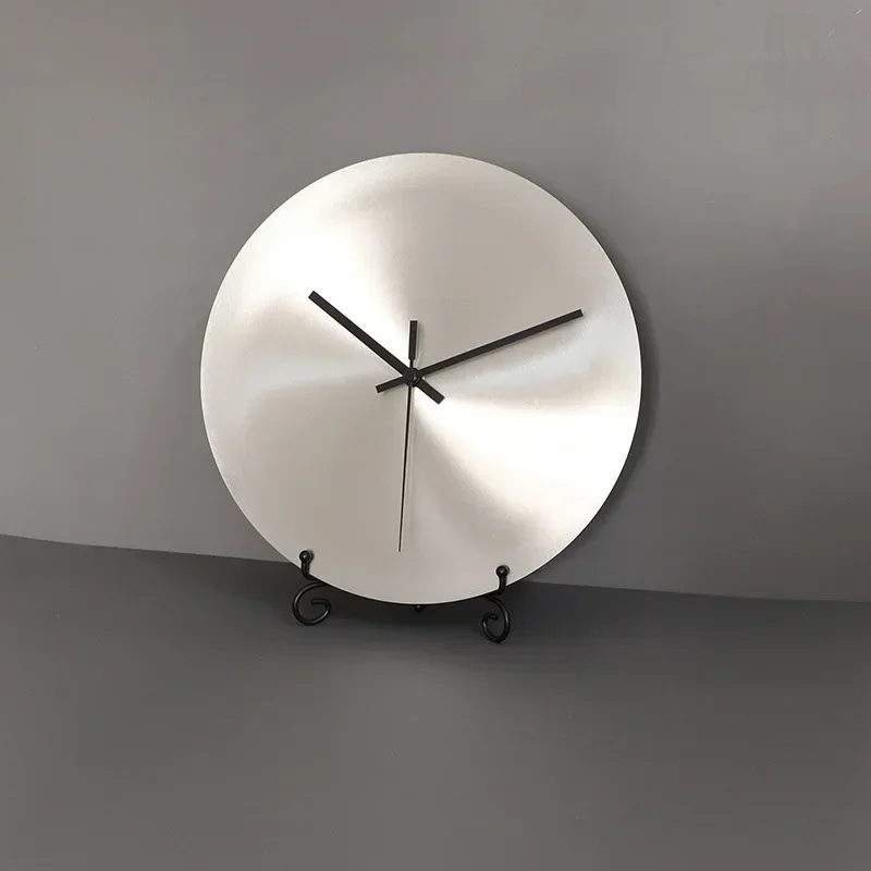 Silver Minimalist Industrial W - Resin Art Wall Clock ulasan dan harga